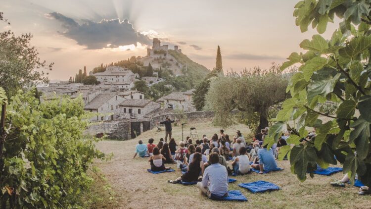 al-via-la-terza-edizione-di-universi-assisi-2019