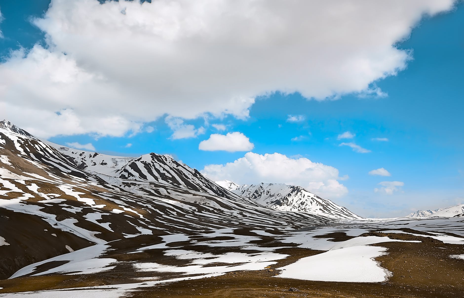 ghiacciai-ed-acqua-tutti-a-rischio-nel-mondo-meno-lhimalaya