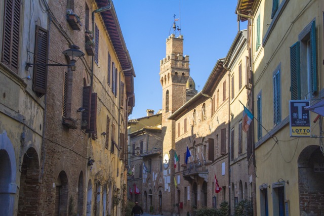 la-sagra-della-valdarbia-compie-50-anni-un-intero-paese-celebra-i-saperi-e-i-sapori-della-tradizione